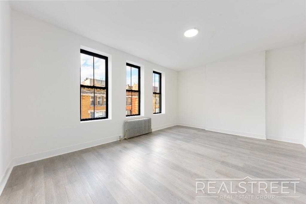 15 Washington Ter #3