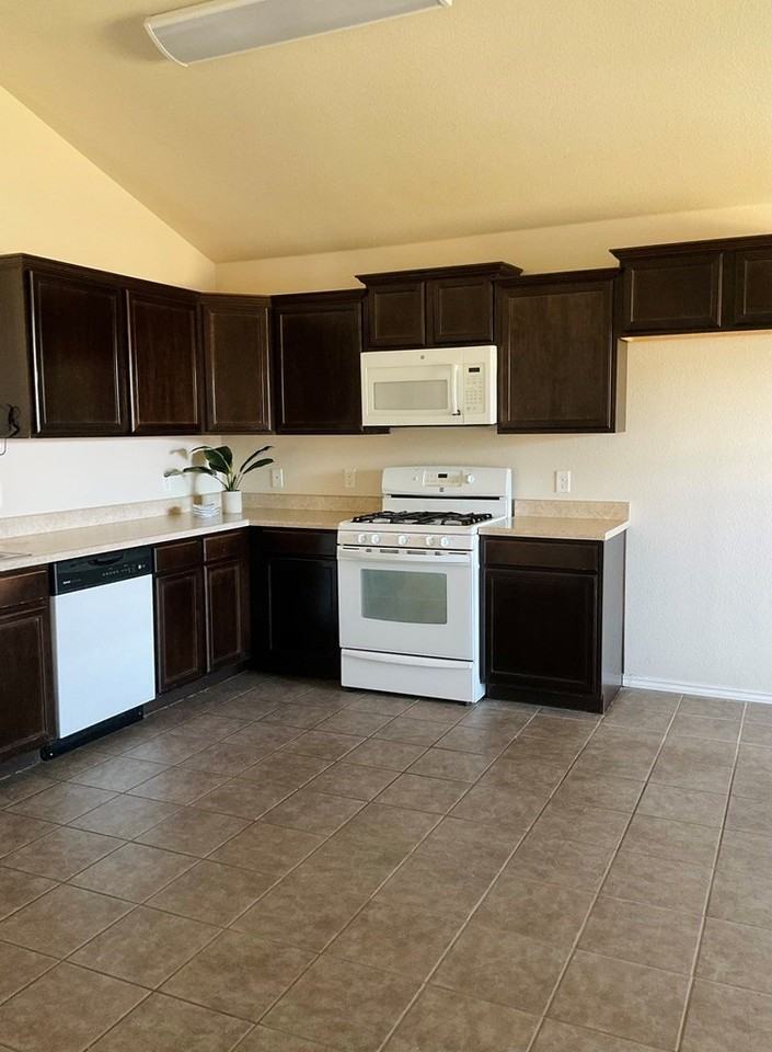 310 E 95th St - Photo 2 of 11