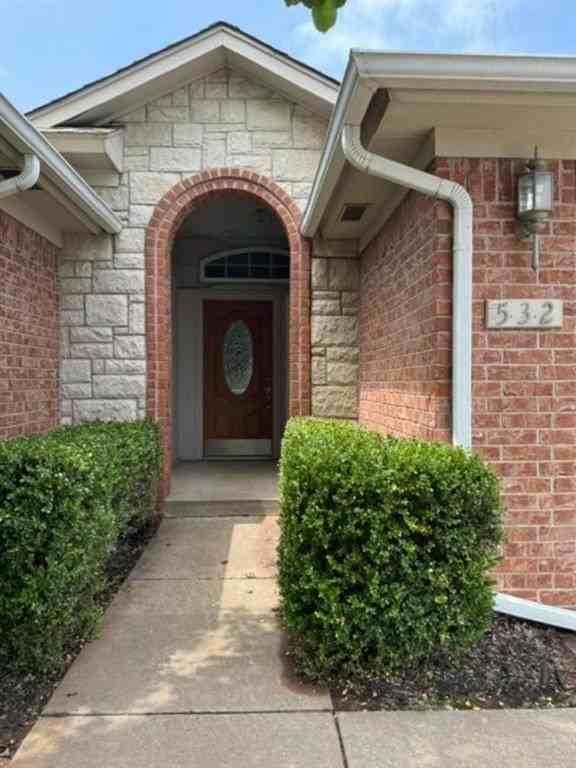 532 Lone Oak Dr - Photo 2 of 34