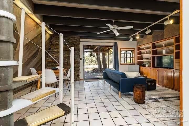 14120 Innerarity Point Rd - Photo 5 of 15