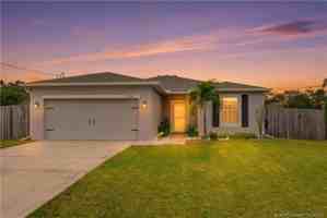 featured image of 2220 Se Lucaya St