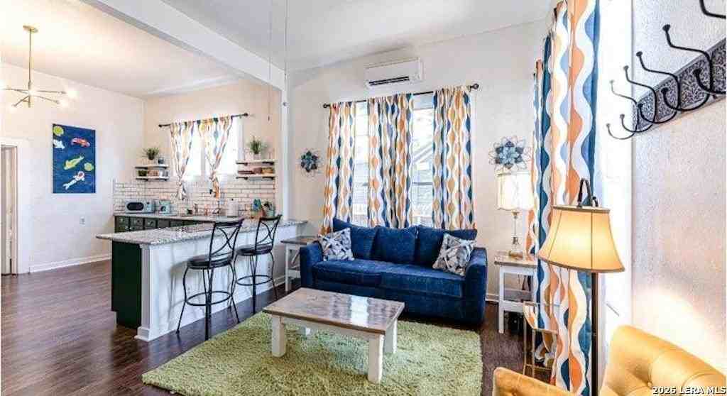 118 Glorietta - Photo 4 of 4