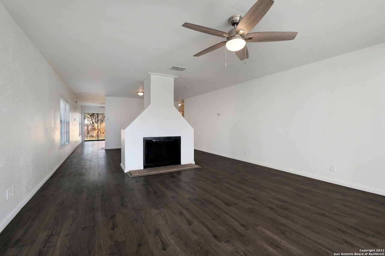 5727 Jones Fall Dr - Photo 4 of 24