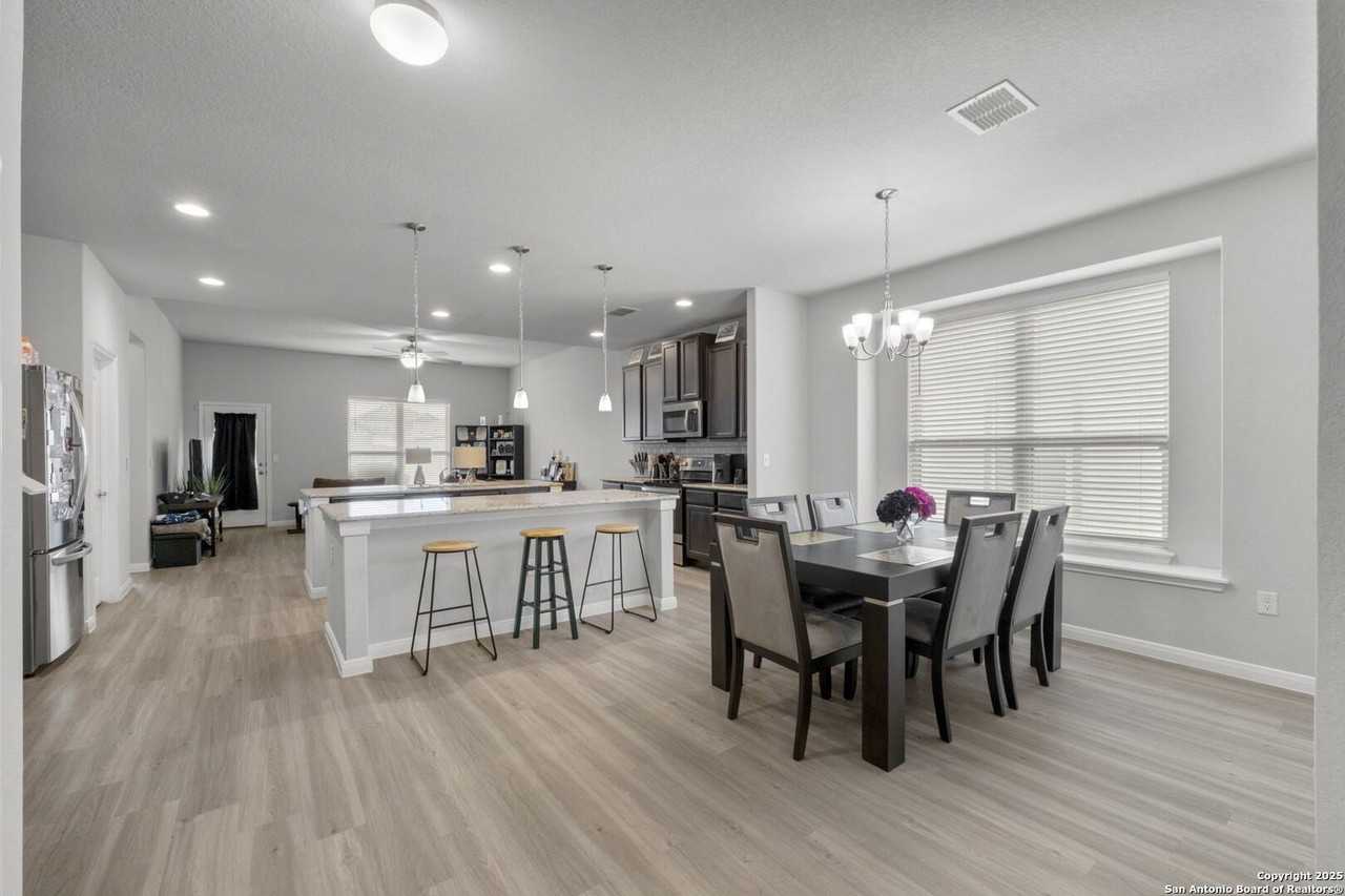 5806 Larkspur Vly - Photo 6 of 20