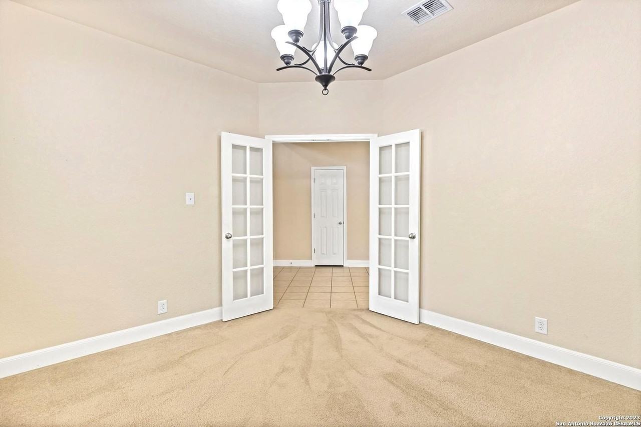 3306 Brooktree Ct - Photo 2 of 32
