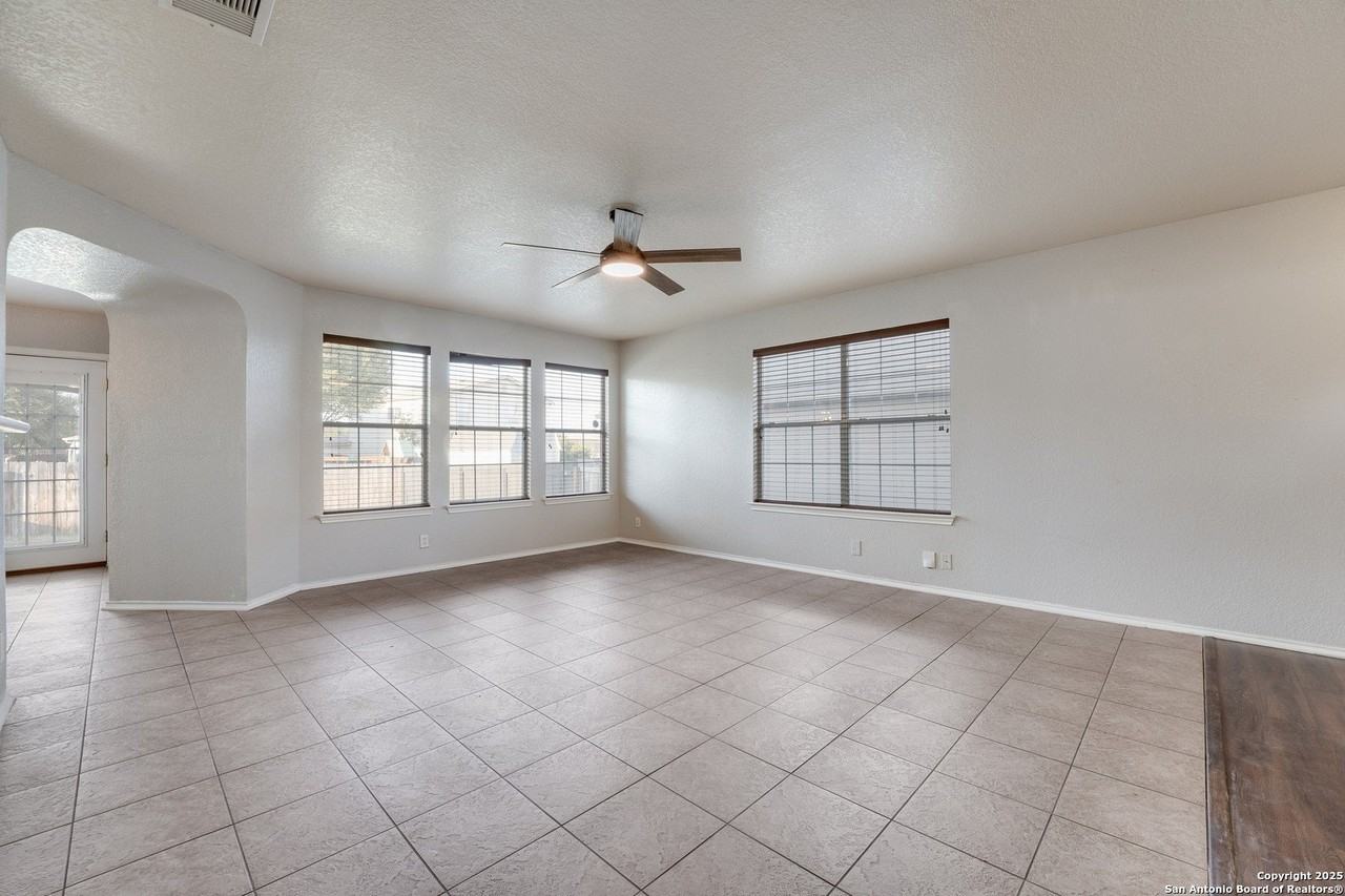 9815 Carswell Peak - Photo 5 of 20