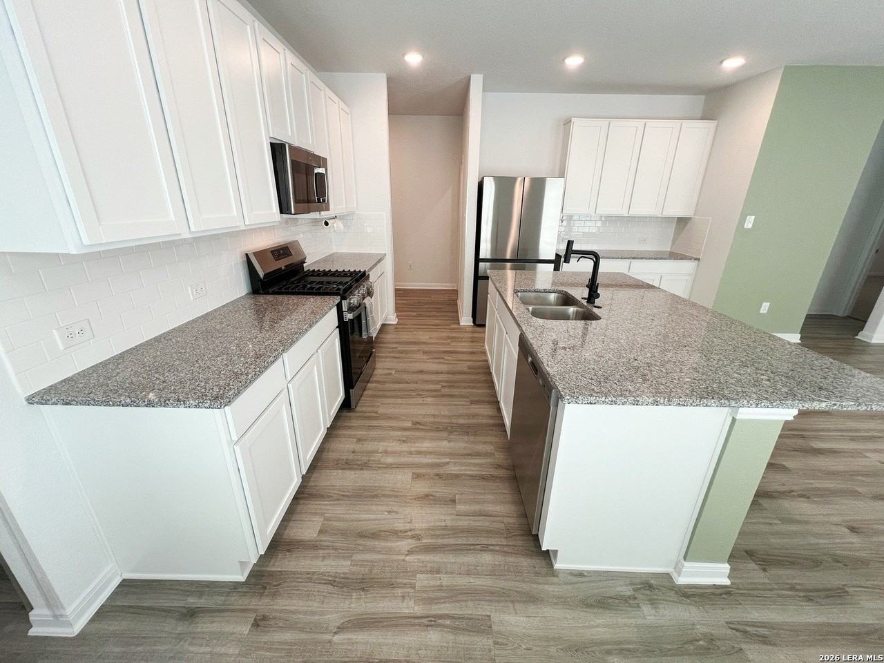 6614 Cibolo Spgs - Photo 7 of 46