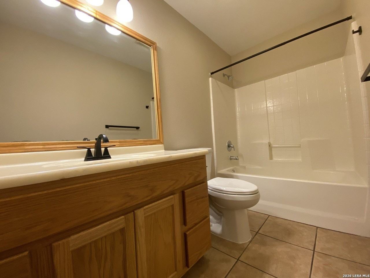 723A Dallas St - Photo 6 of 9