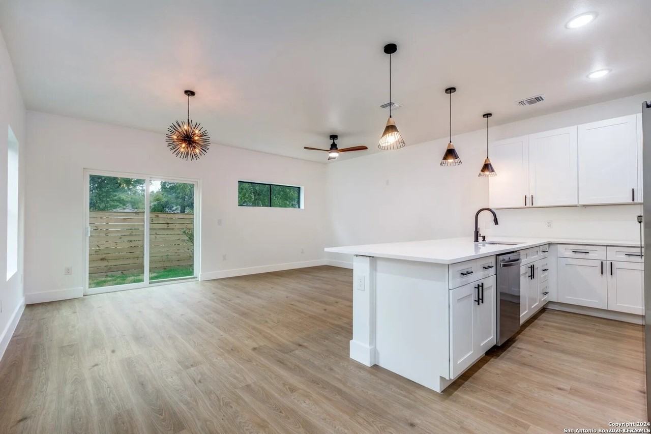 531 Essex St #202 - Photo 3 of 19