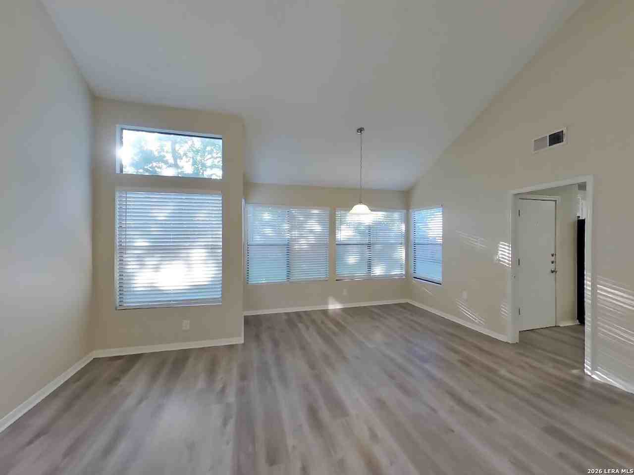8234 Cooks Pt - Photo 2 of 17