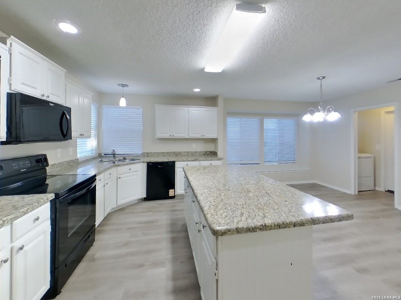 8234 Cooks Pt - Photo 6 of 17