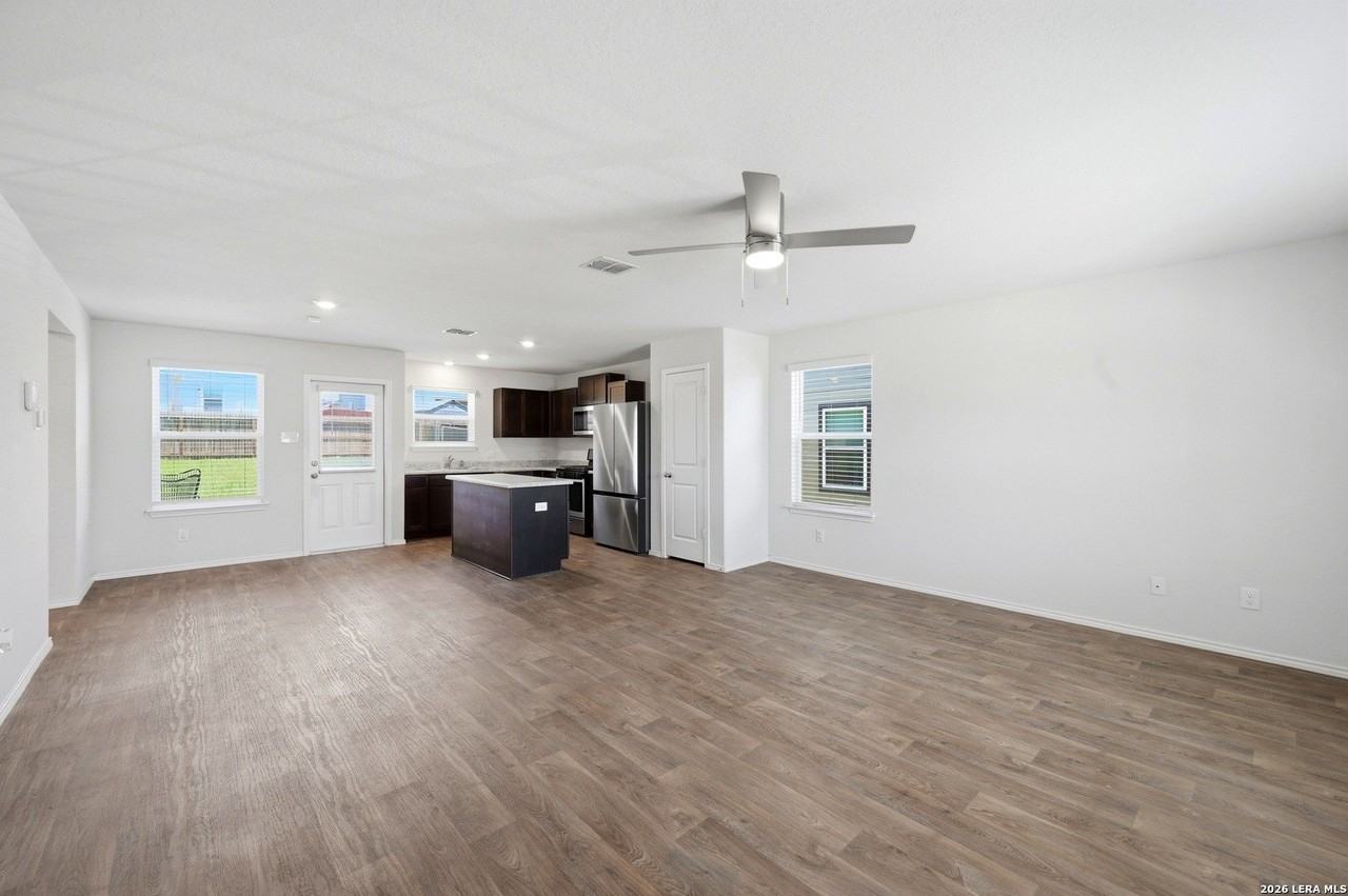 5736 Brook Pr - Photo 5 of 22