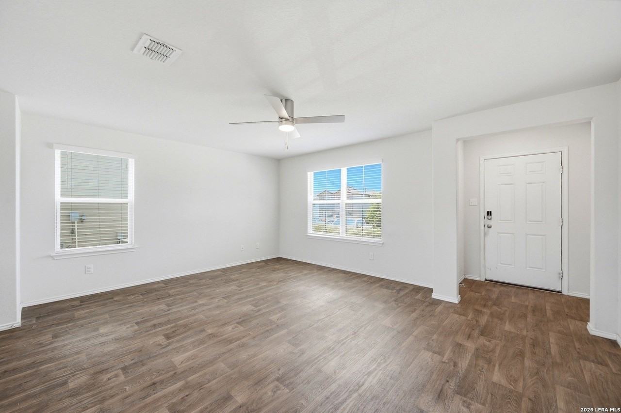 5736 Brook Pr - Photo 7 of 22
