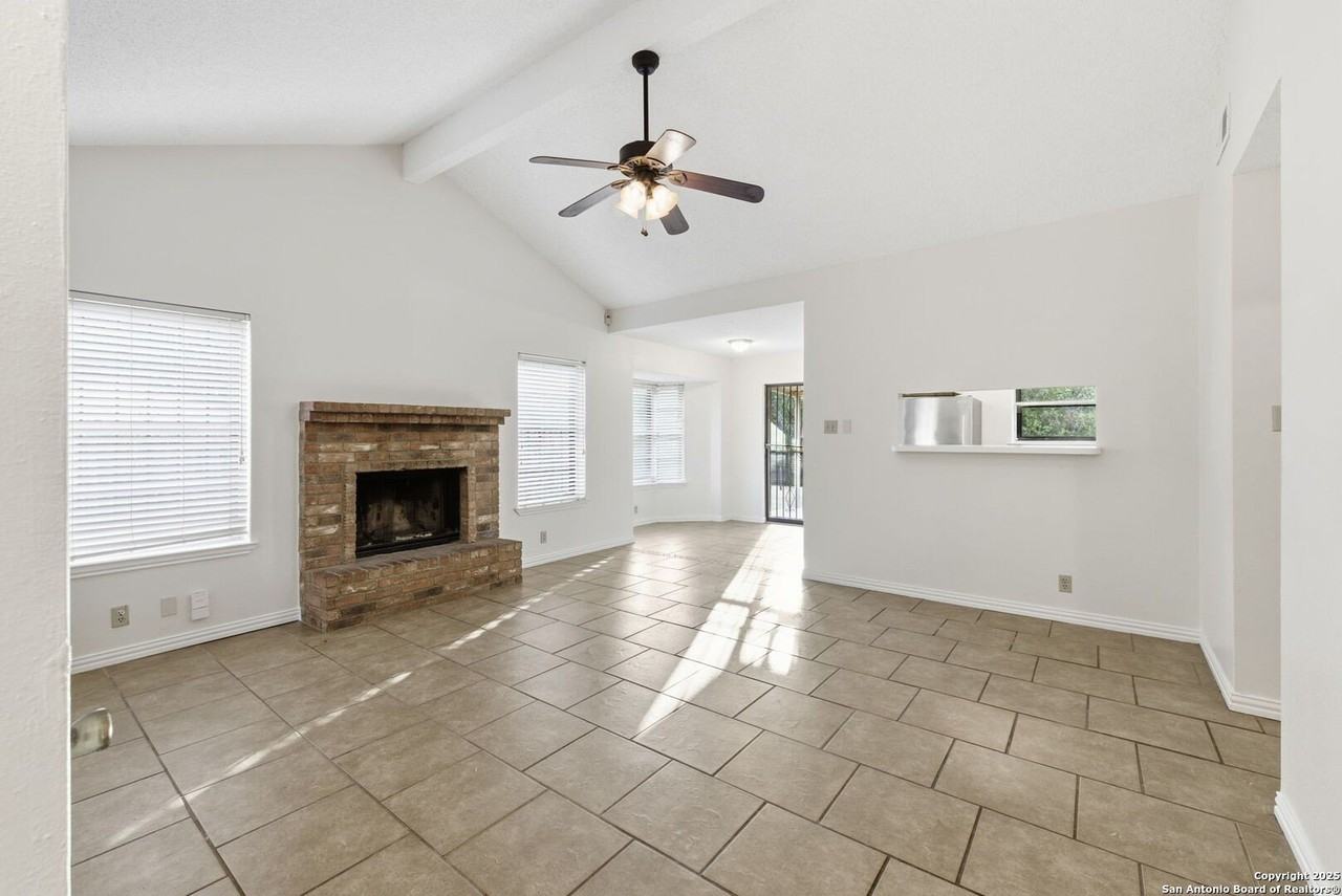 11439 Rousseau St - Photo 5 of 28