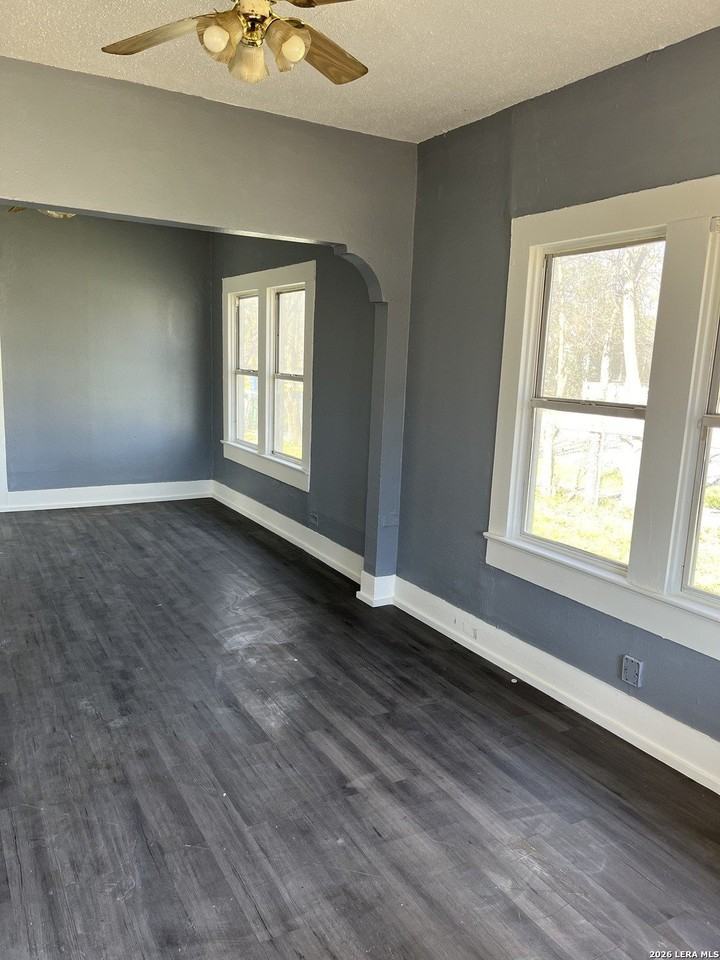 803 Piedmont Ave - Photo 3 of 15