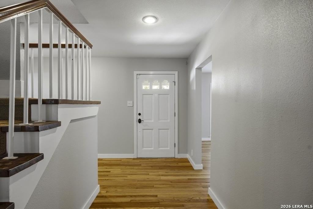 3206 Albin Dr - Photo 3 of 29