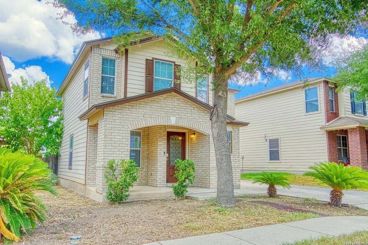 4727 Adkins Trl - Photo 2 of 32
