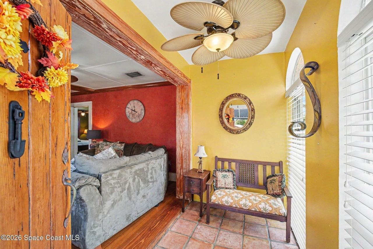 312 Bellair Dr - Photo 3 of 15