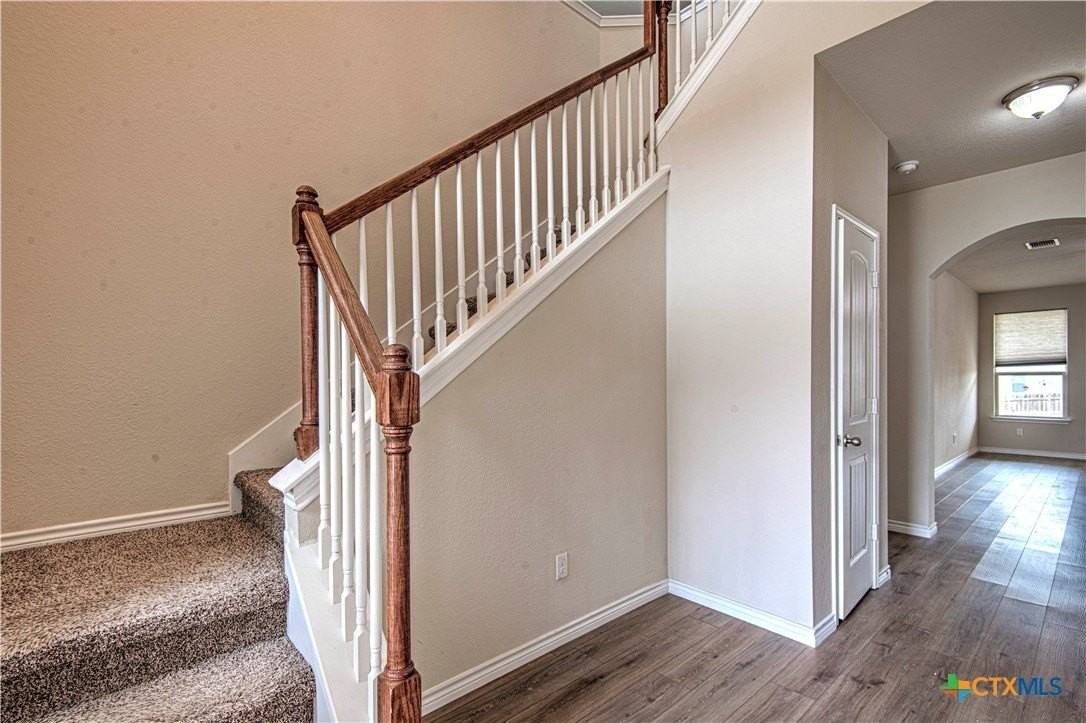 6107 Lavaca Dr - Photo 2 of 28