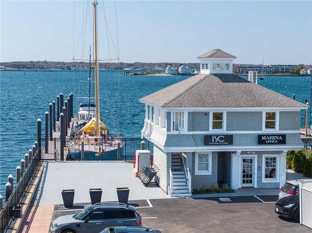 21 Brown And Howard Wharf - Photo 2 of 31