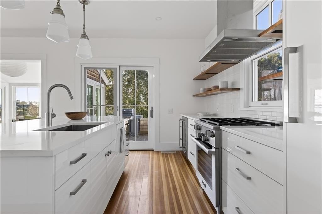 47 Longfellow Rd - Photo 6 of 34