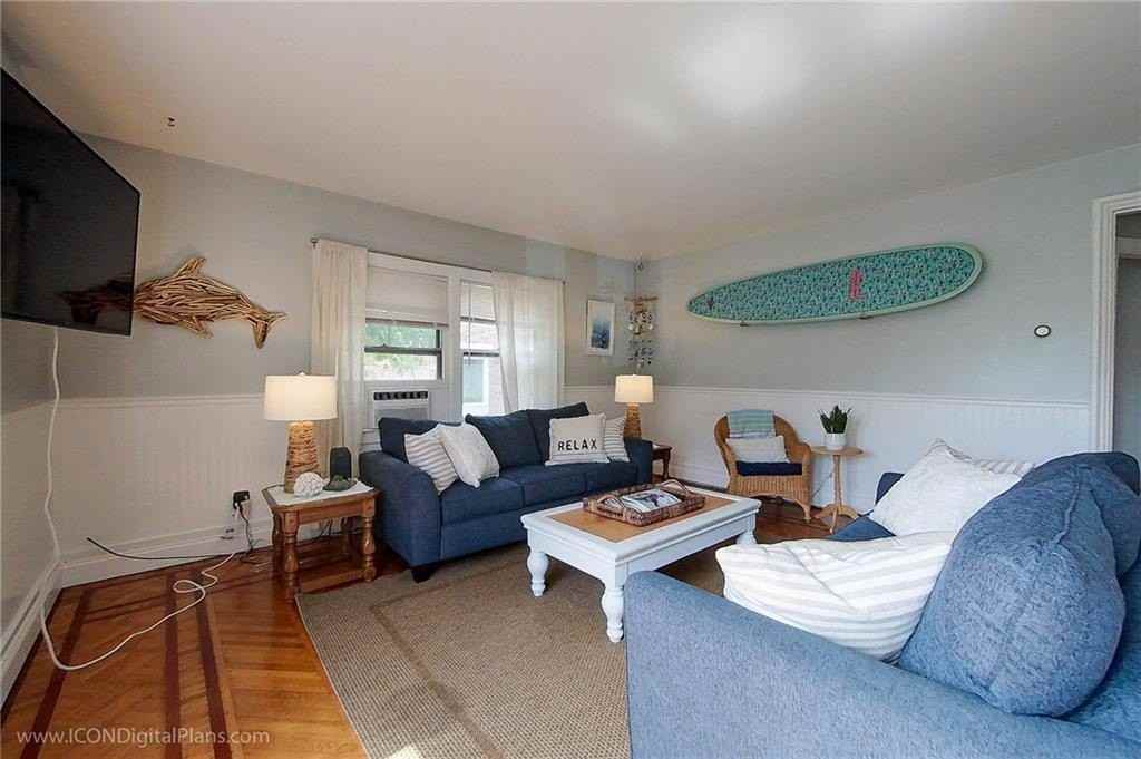 28 Narragansett Ave #1 - Photo 2 of 18