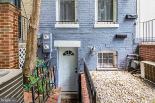 104 15th St Se #B - Photo 1 of 1