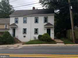 featured image of 1912 Rising Sun Ln