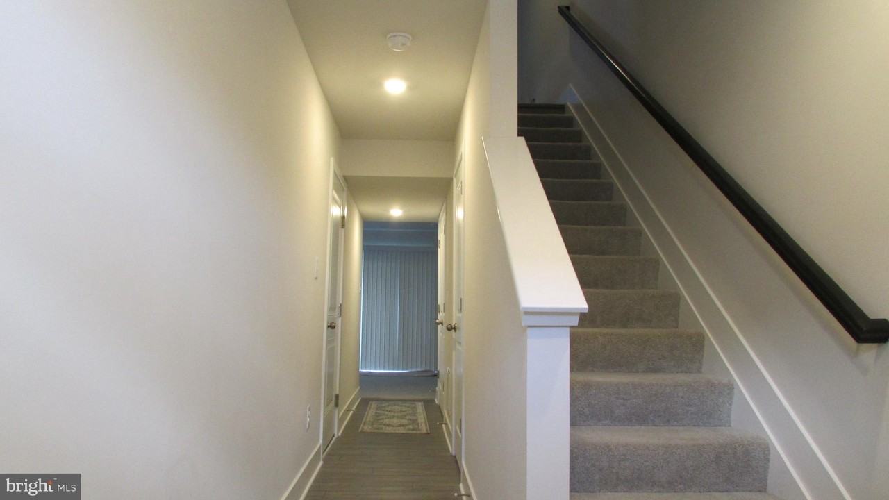29369 Oxford Dr - Photo 7 of 12