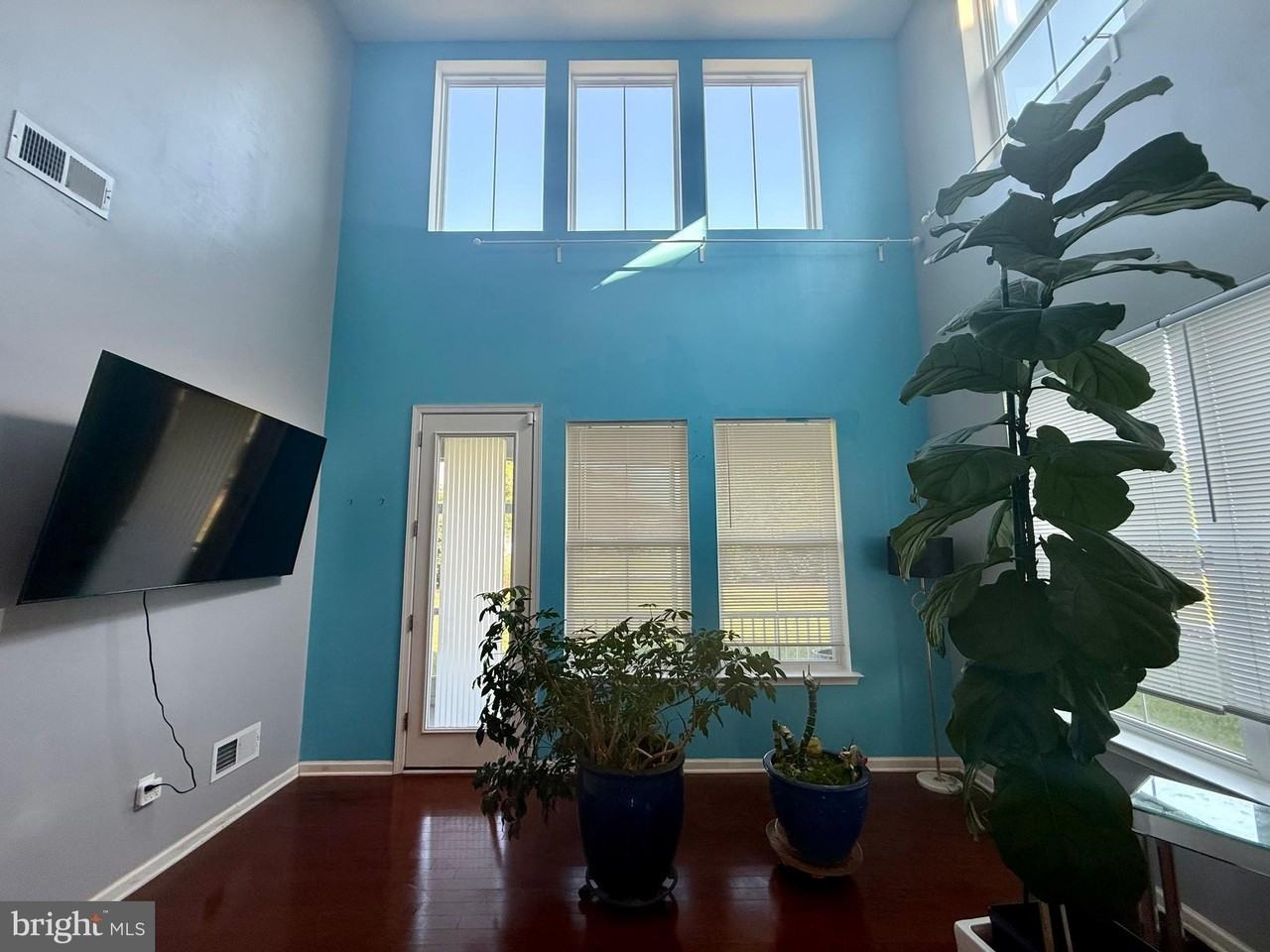 33339 Lone Cedar Lndg - Photo 6 of 24