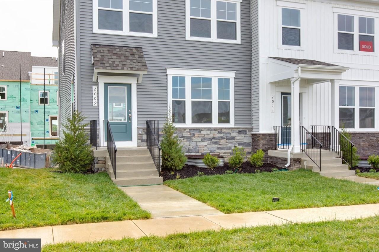 2009 Twisted Oak Pl - Photo 4 of 42