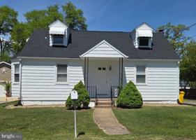 featured image of 220 Poplar Ave