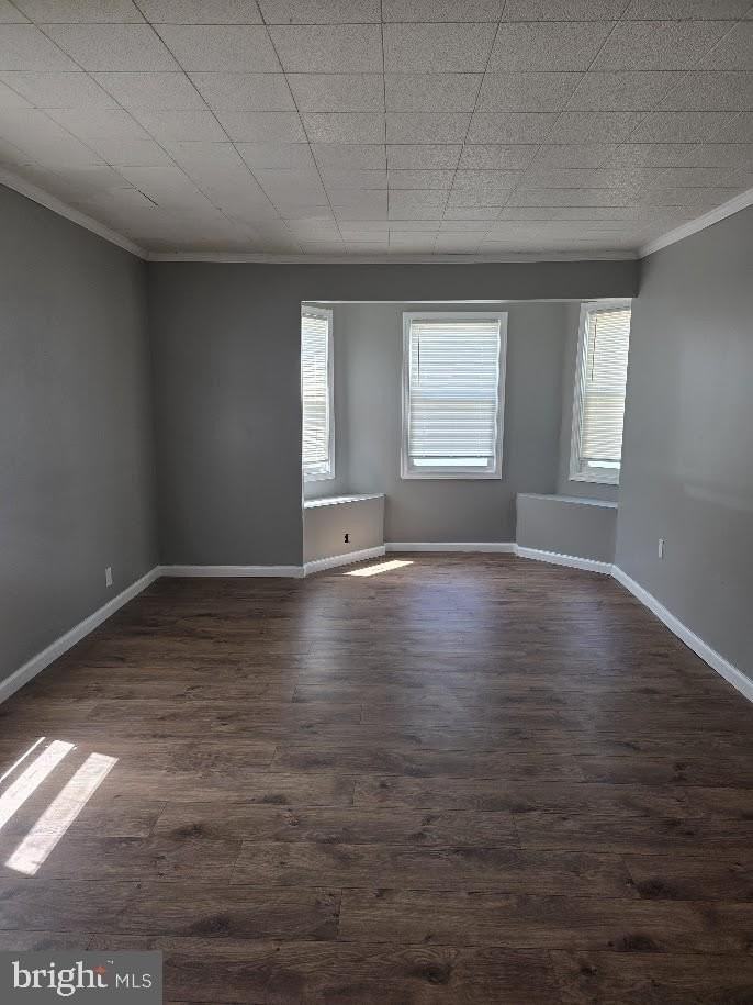 220 Poplar Ave - Photo 2 of 5