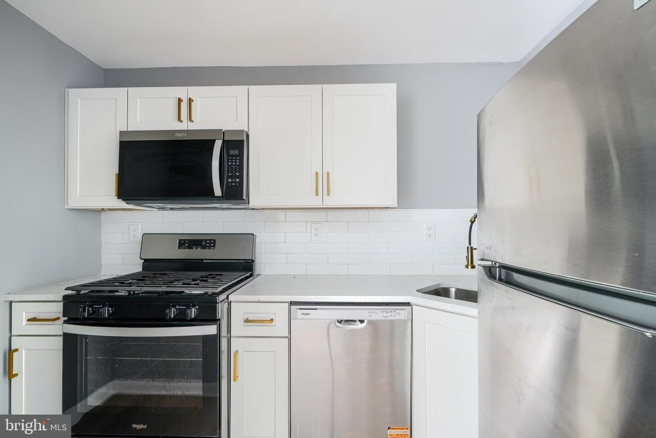 3534 Poole St #1 - Photo 4 of 31
