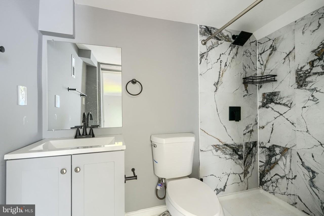 3534 Poole St #1 - Photo 6 of 31