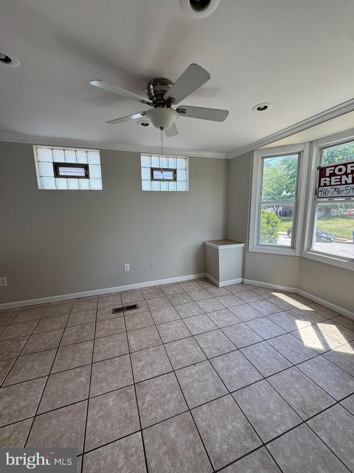 6600 Marne Ave - Photo 6 of 25