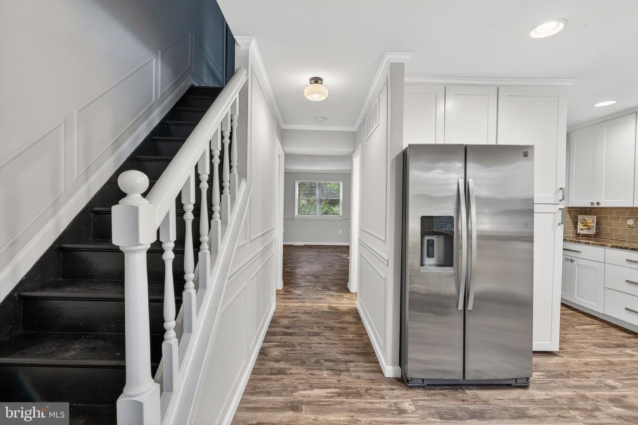 9333 Pan Ridge Rd - Photo 6 of 37