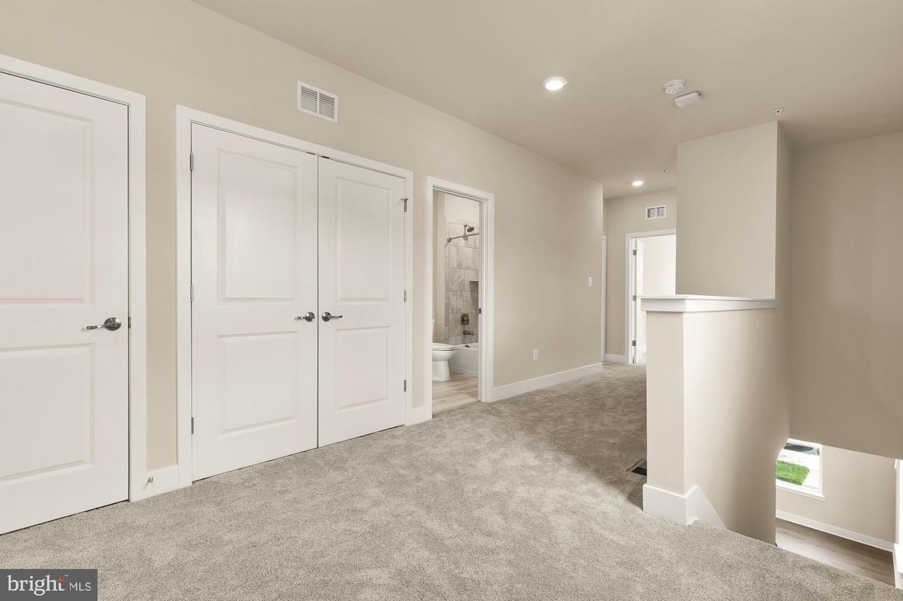 7551 Crowley St #B - Photo 6 of 19