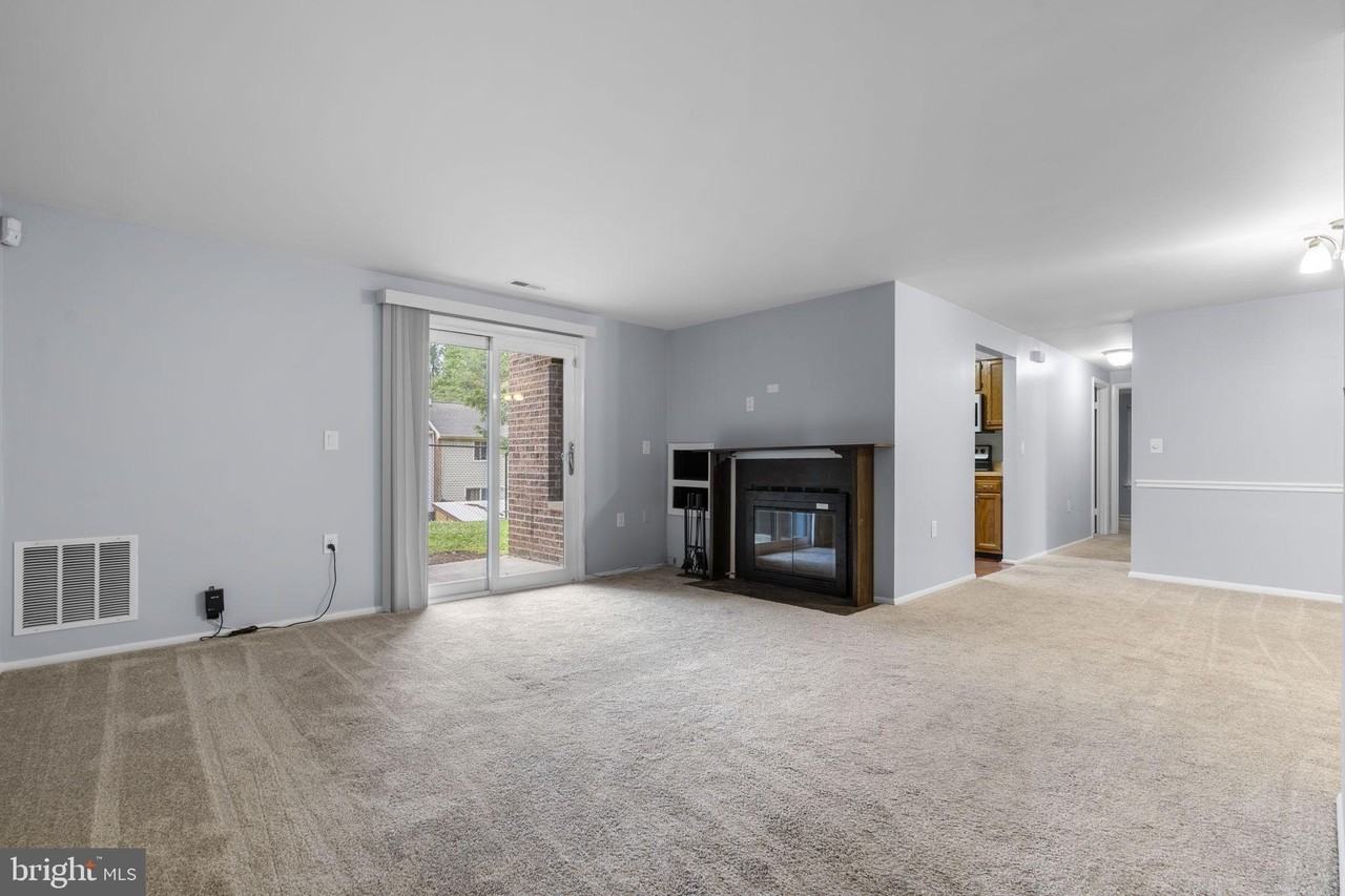 18050 Chalet Dr #14-103 - Photo 7 of 31