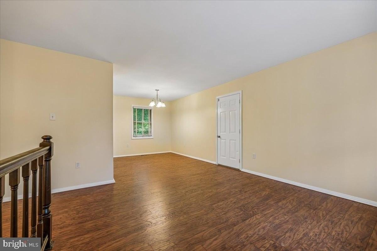 8215 Mallory Ter - Photo 5 of 21
