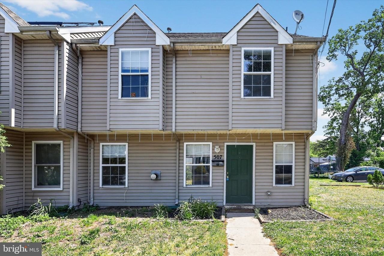 507 S Fairview St - Photo 2 of 36