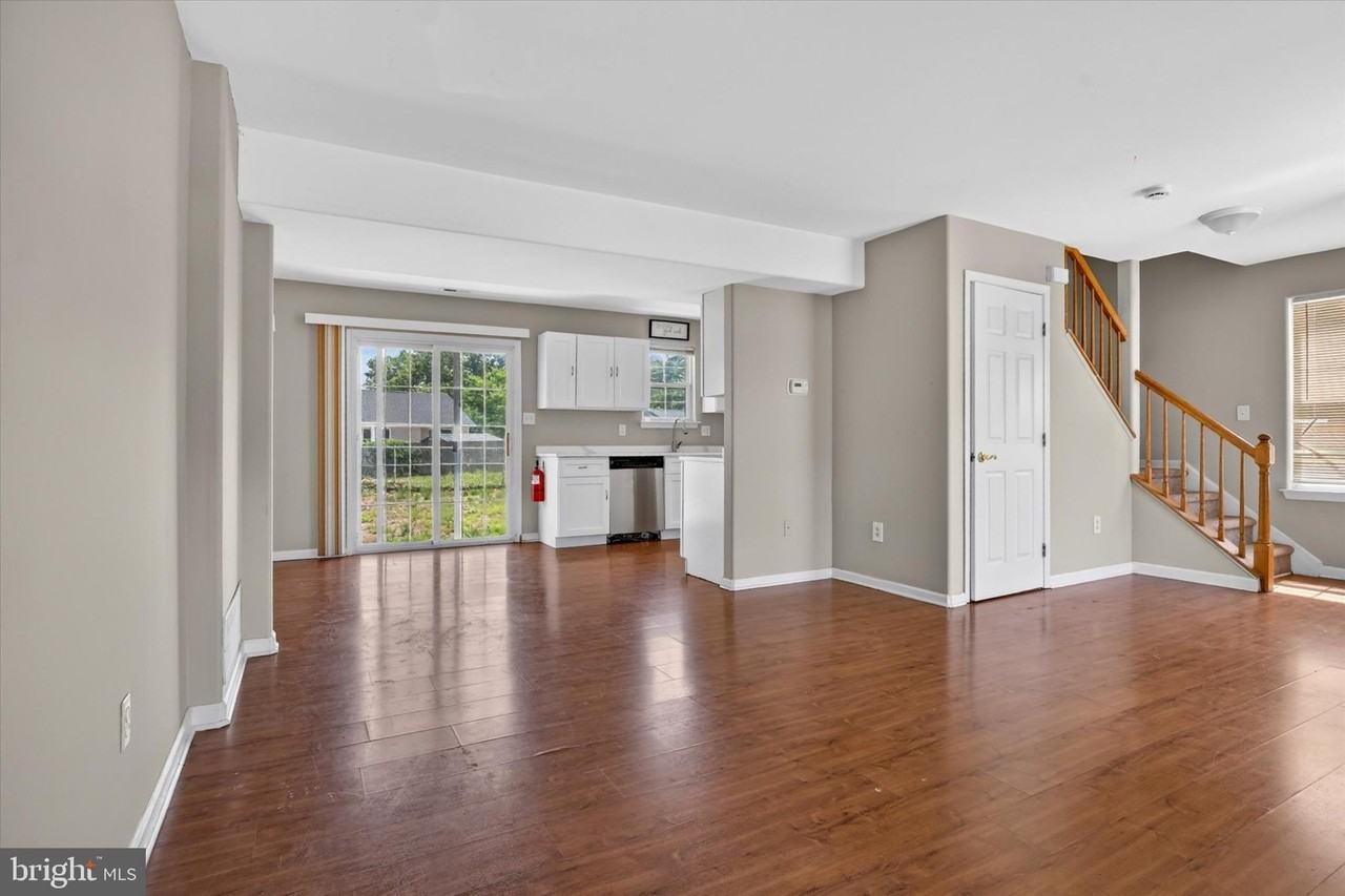 507 S Fairview St - Photo 3 of 36