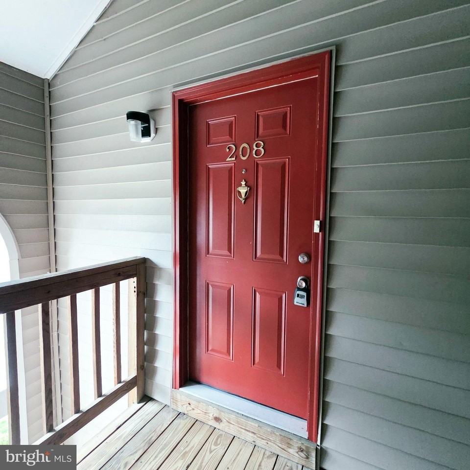 208 Ashley Run - Photo 2 of 23