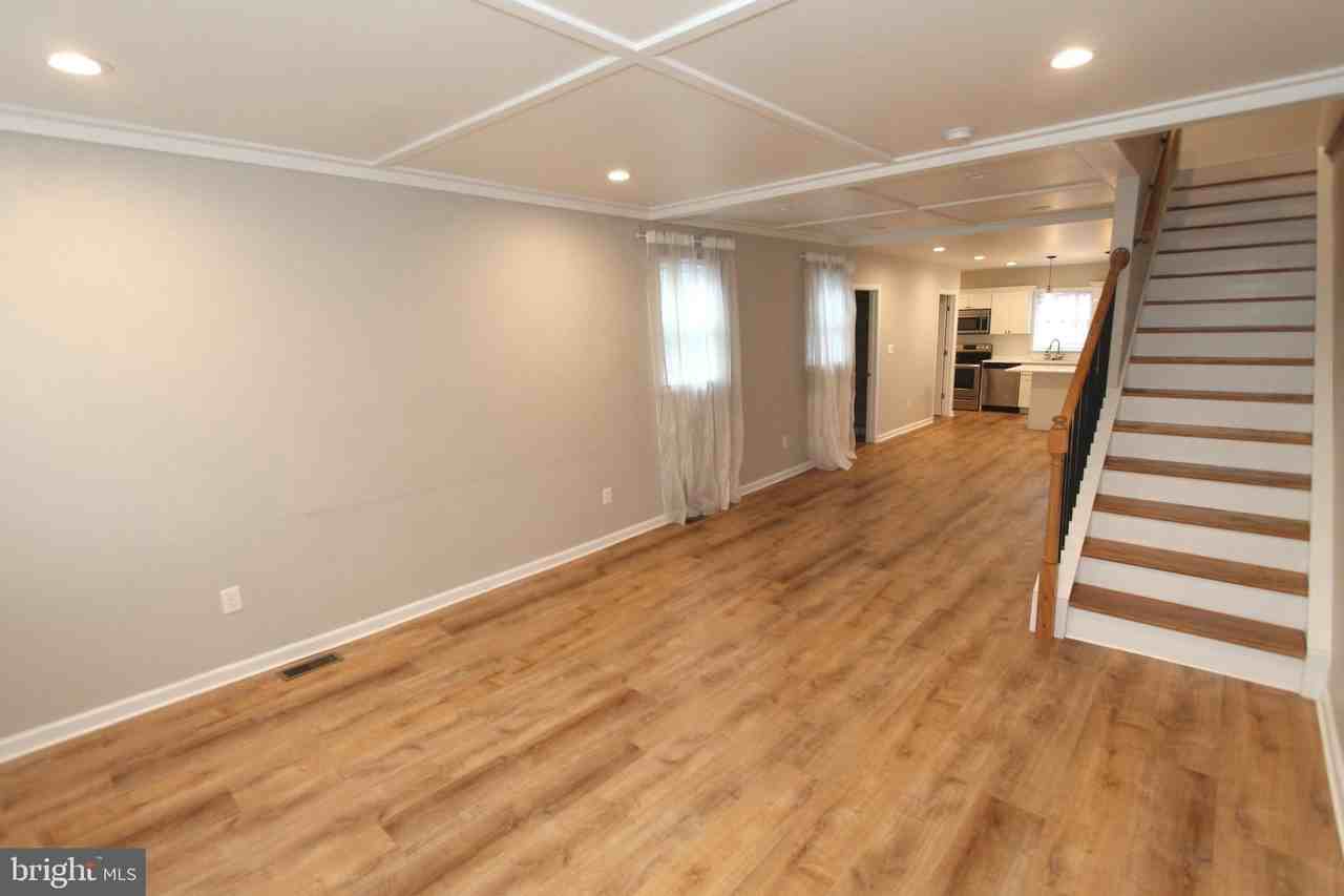 1807 Parkview Ave - Photo 2 of 39
