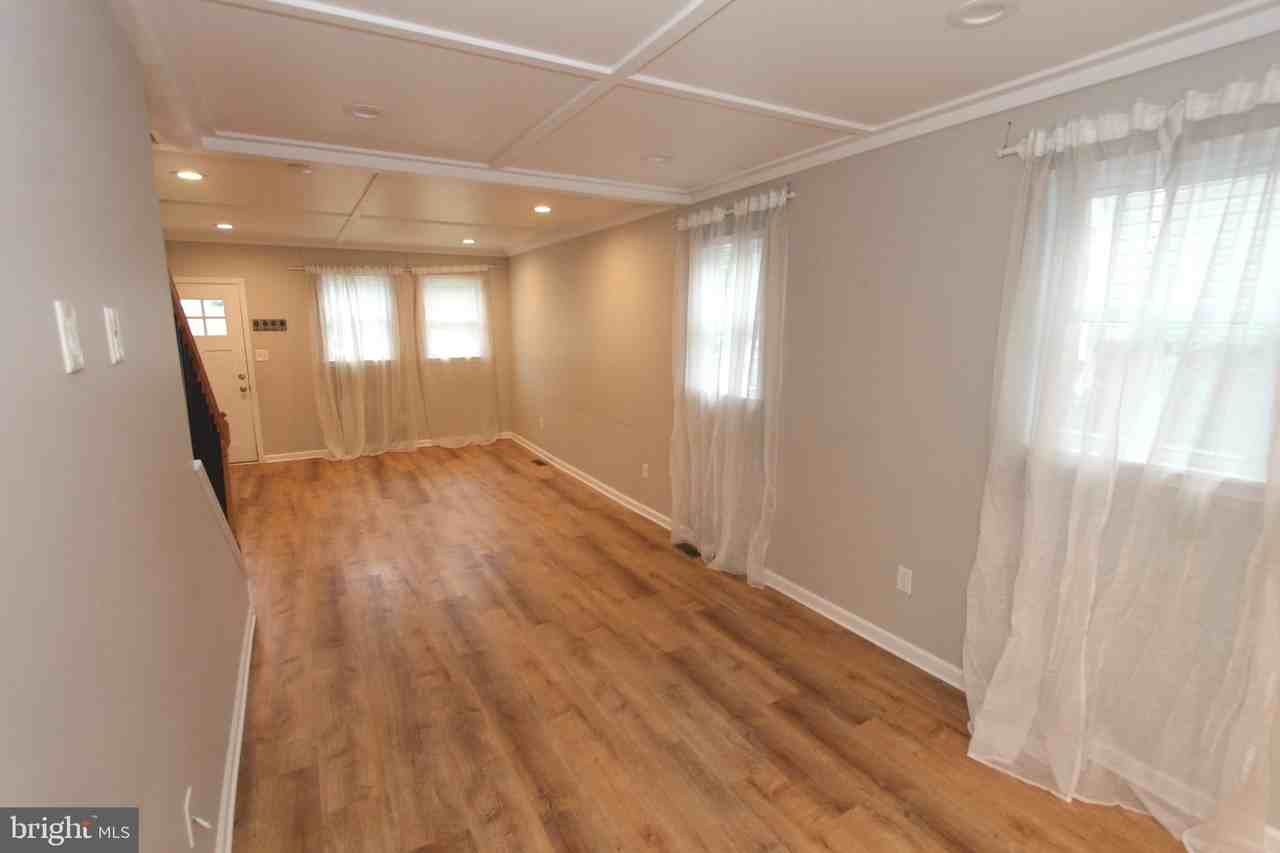 1807 Parkview Ave - Photo 5 of 39