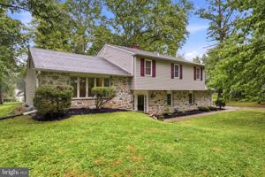 featured image of 412 Yorkshire Rd