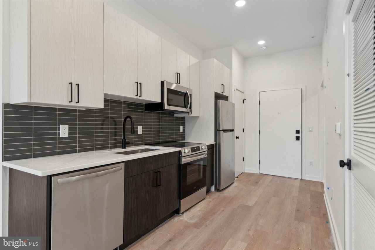 1704 FRANKFORD AVENUE #2R - Photo 3 of 11