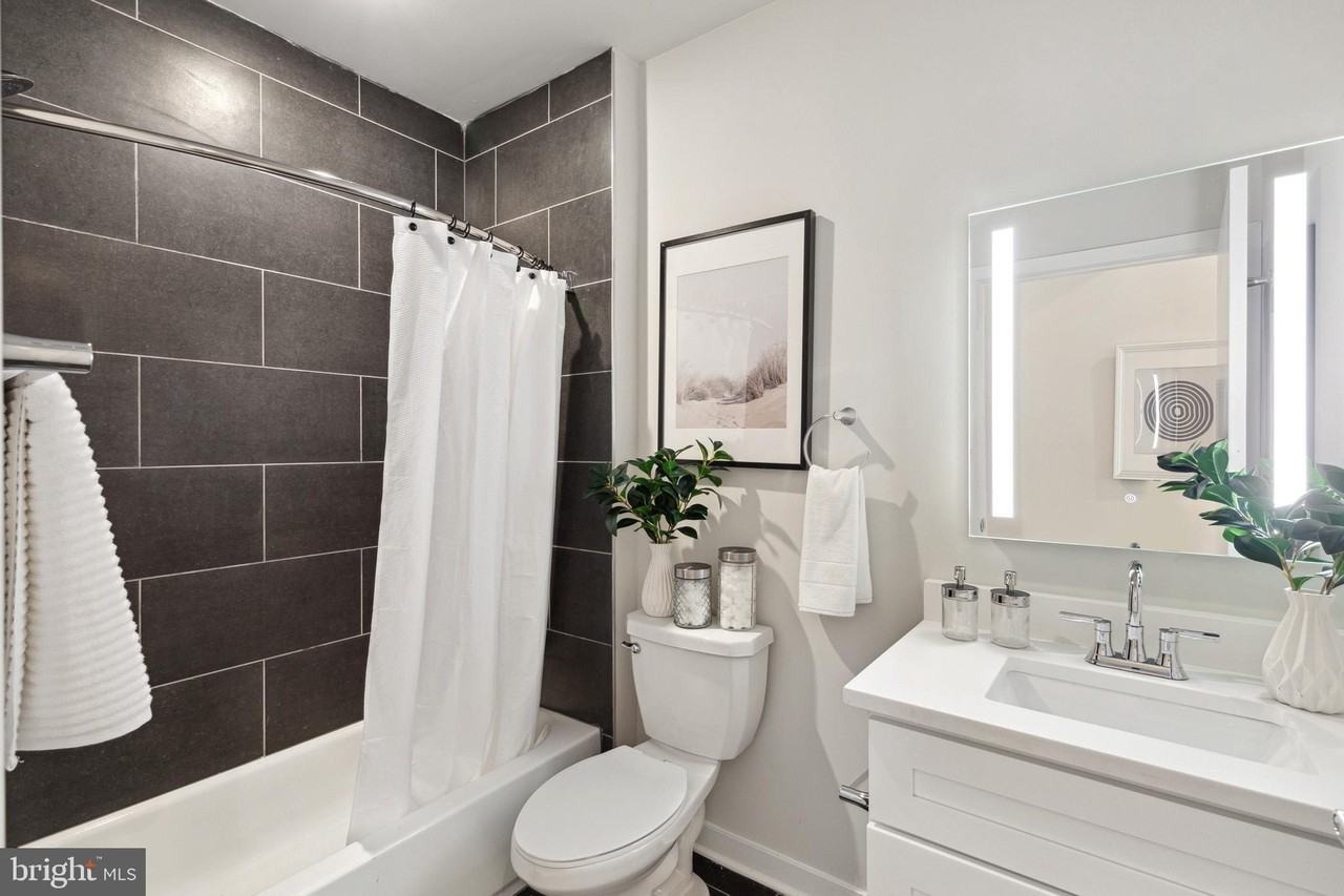 1330 S PATTON Street #308 - Photo 5 of 16