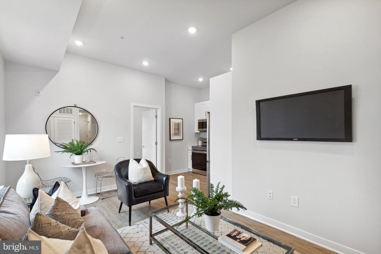 1330 S PATTON Street #308 - Photo 6 of 16