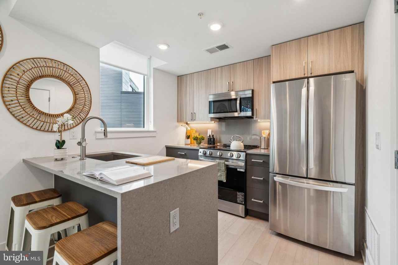 2000 Dreer St #506 - Photo 7 of 41